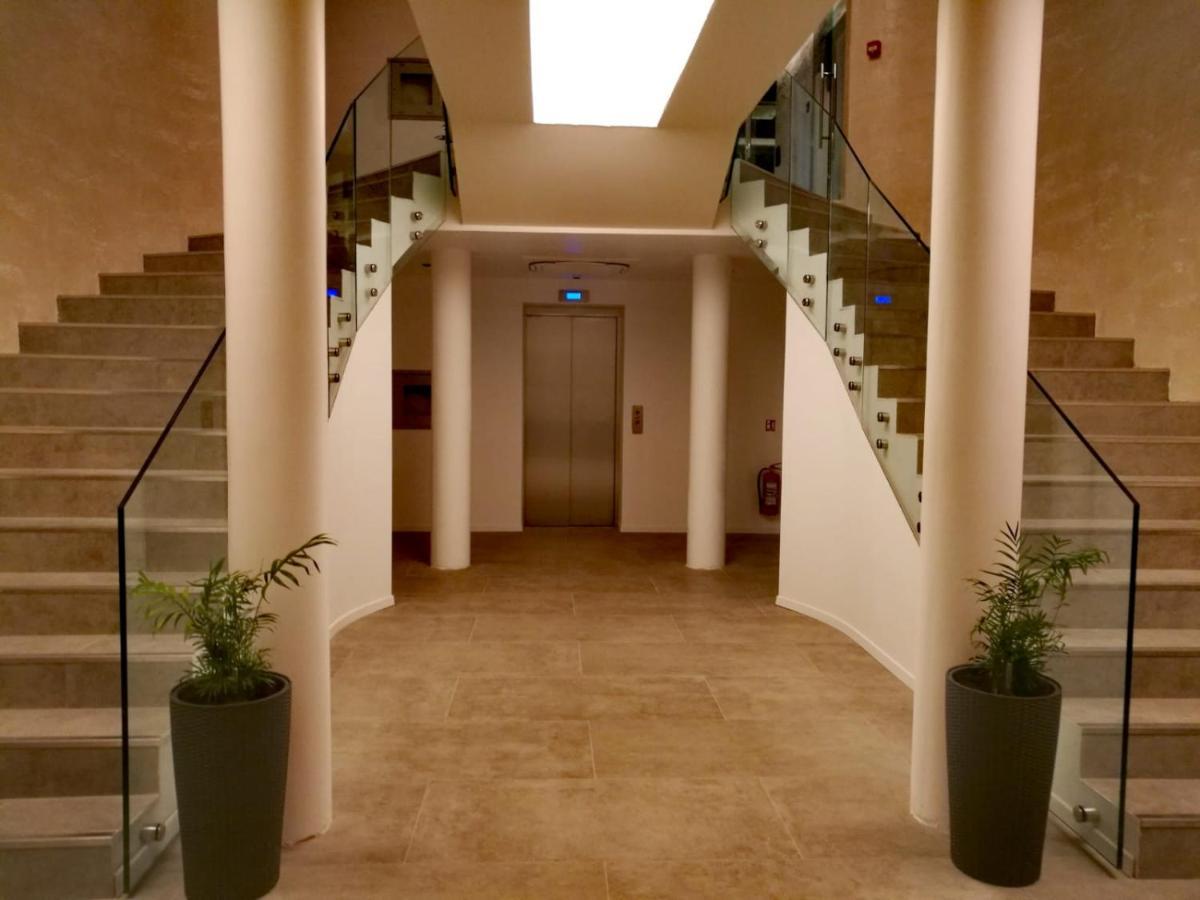 Sky Beach Aparthotel Marina Eksteriør billede
