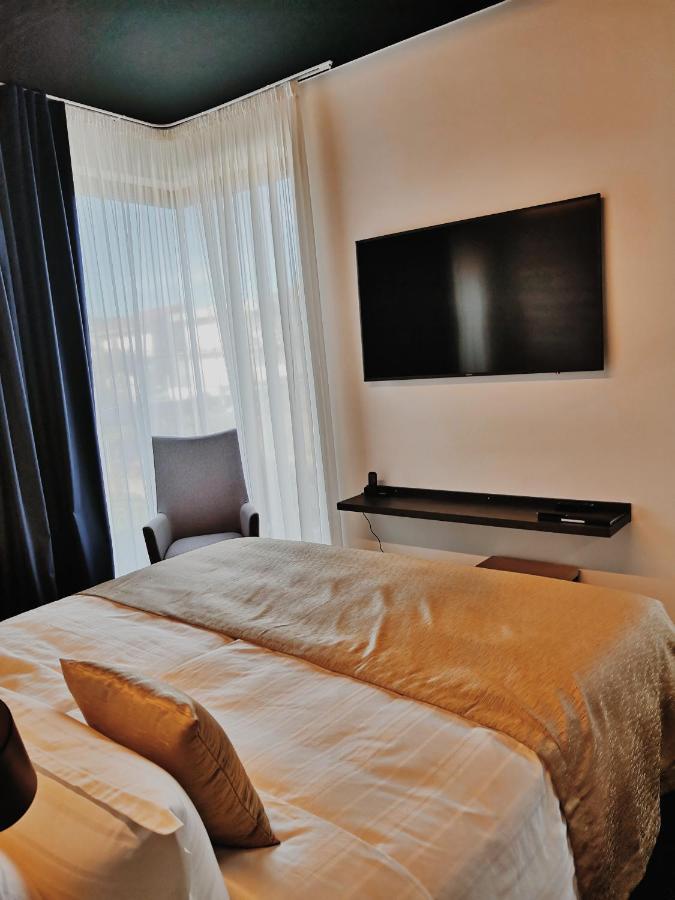 Sky Beach Aparthotel Marina Eksteriør billede