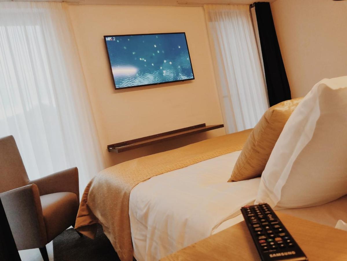 Sky Beach Aparthotel Marina Eksteriør billede