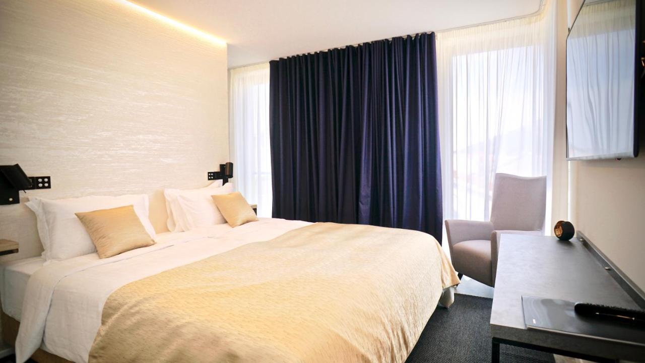 Sky Beach Aparthotel Marina Eksteriør billede
